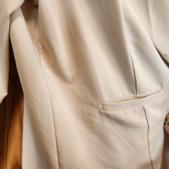 Torrid Lined Cream Women's Blazer, Size 2 - Picture 5 of 10